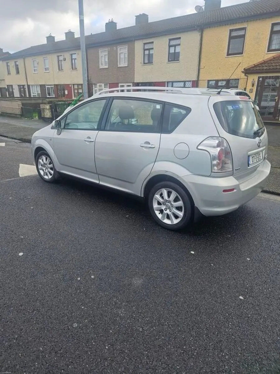 07 Corolla verso new nct - Image 3