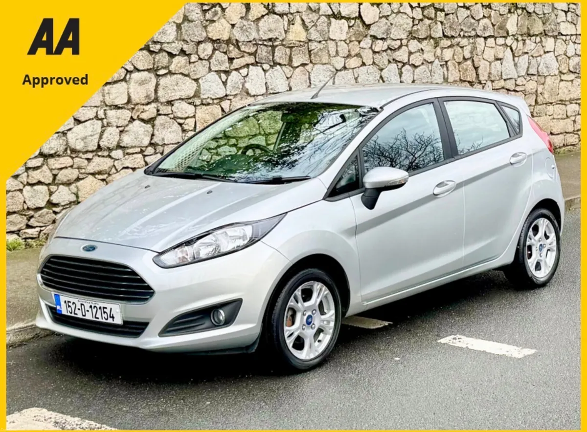 Ford Fiesta 2015!!!1.2L !!!ZETEC!! LOW MILES !!! - Image 1