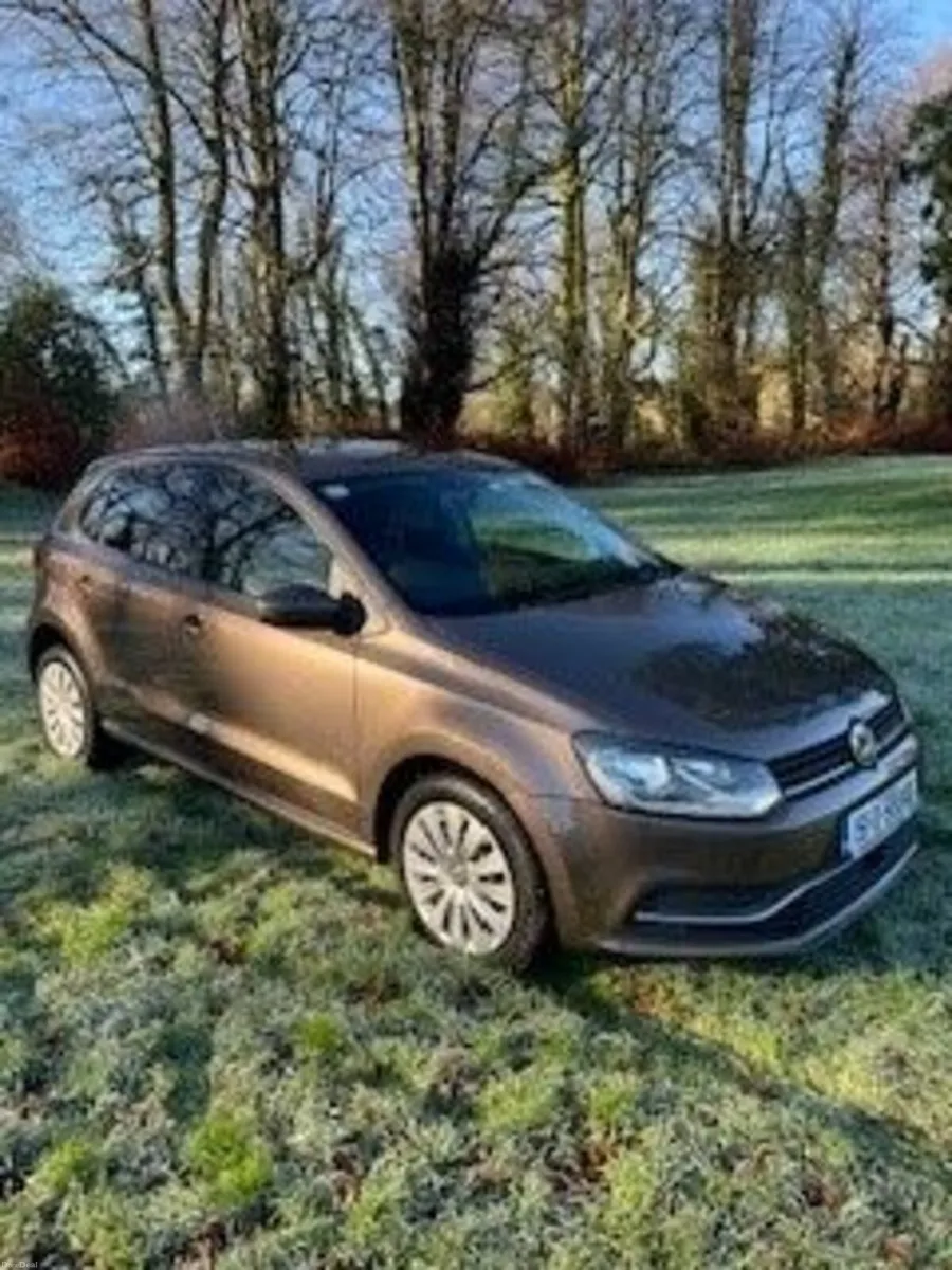 Volkswagen Polo 2015 - Image 2