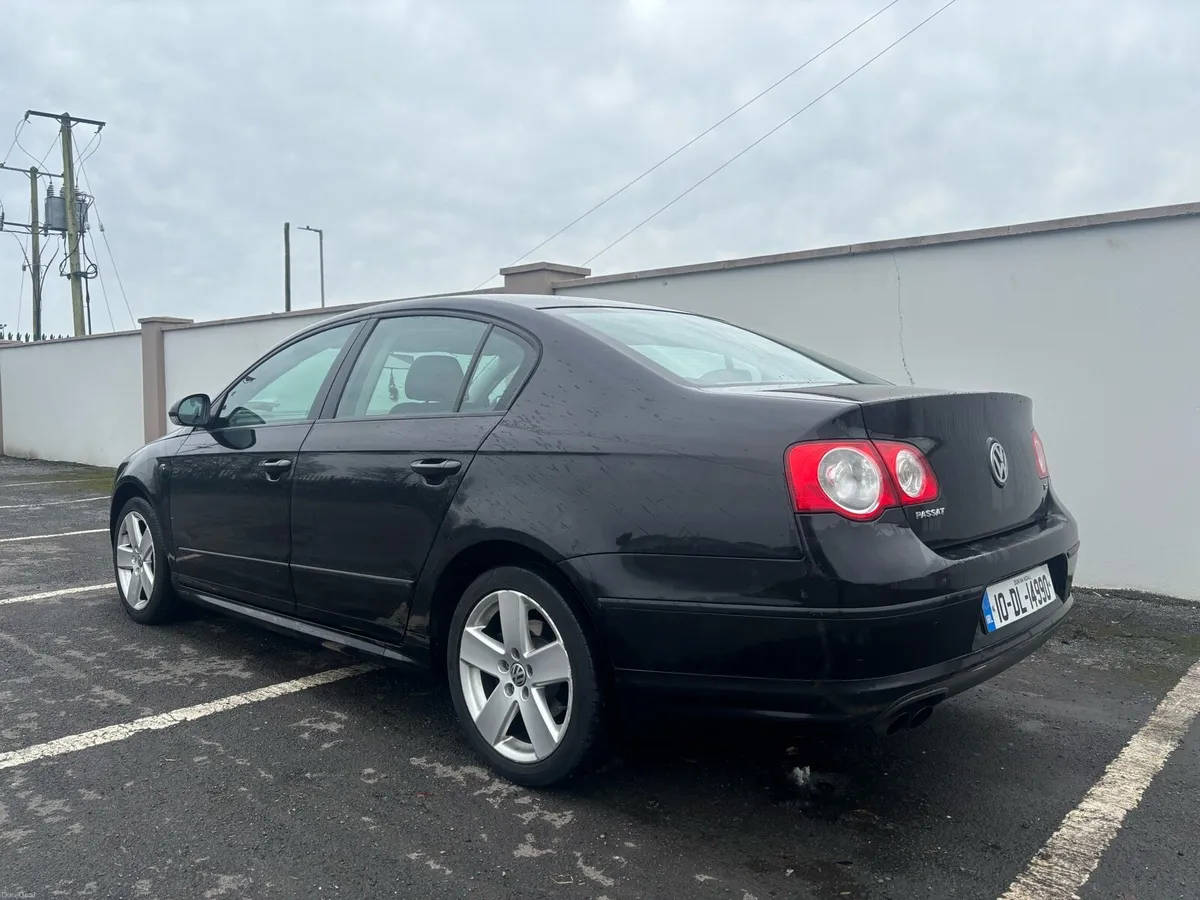 VW Passat R-Line 2.0 110bhp - Image 4