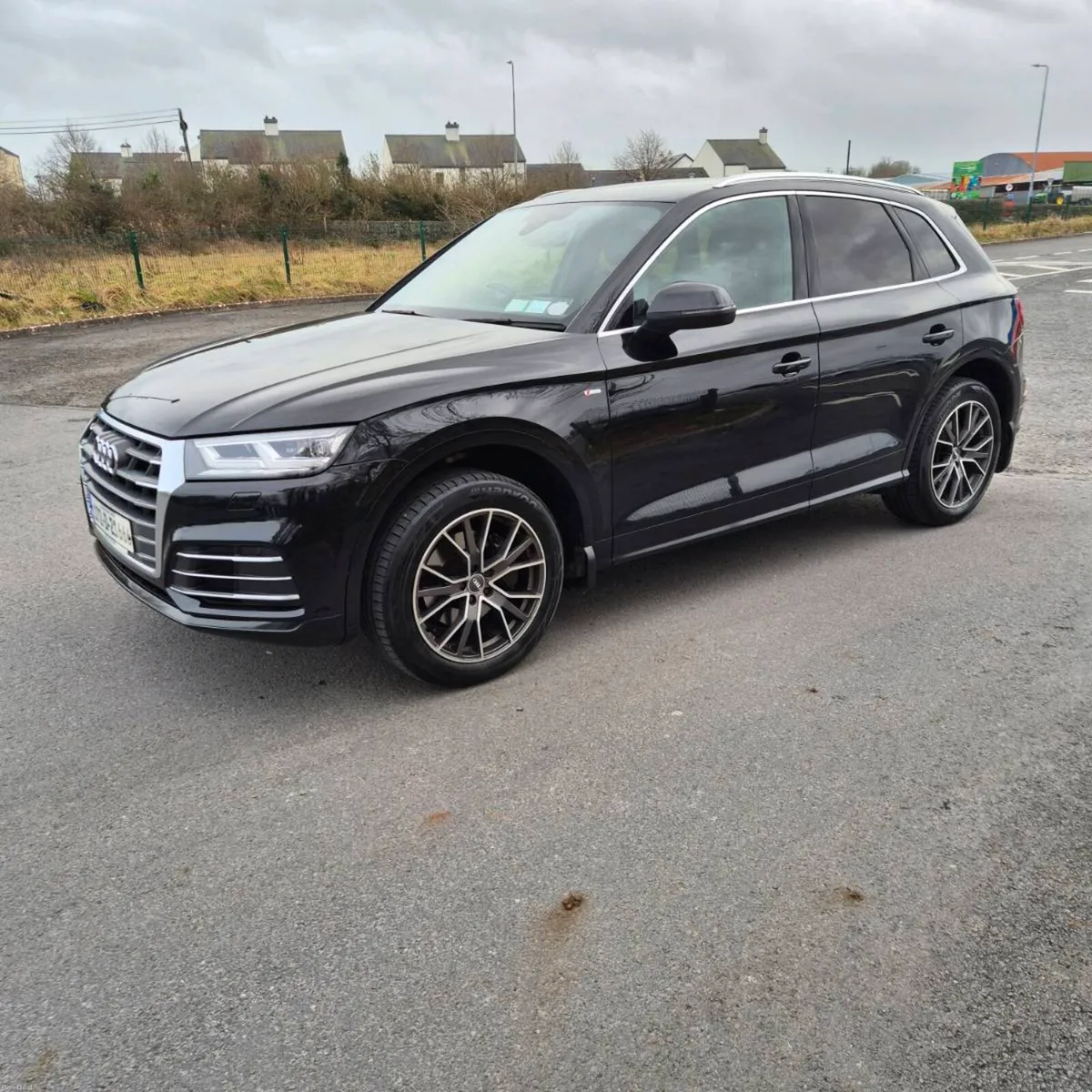 Audi Q5 - Image 2