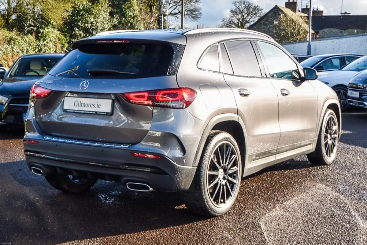 Mercedes-Benz GLA 250e AMG Premium Plus 215bhp PHE - Image 3