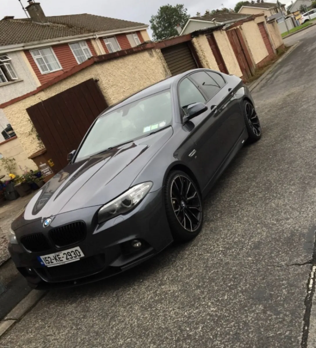 BMW 5-Series 2015 - Image 2