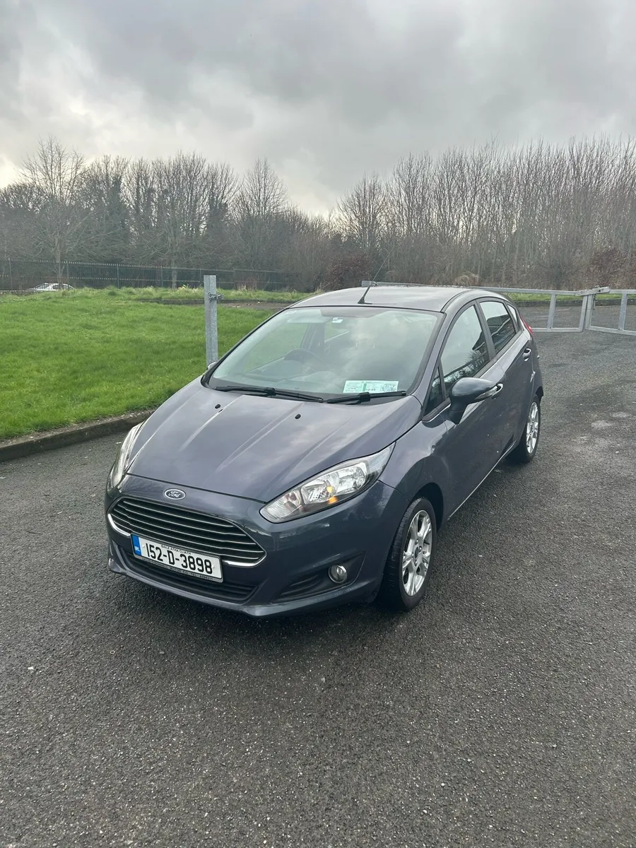152 Ford FIESTA MCA ZETEC 1.25L Petrol 5DR - Image 2