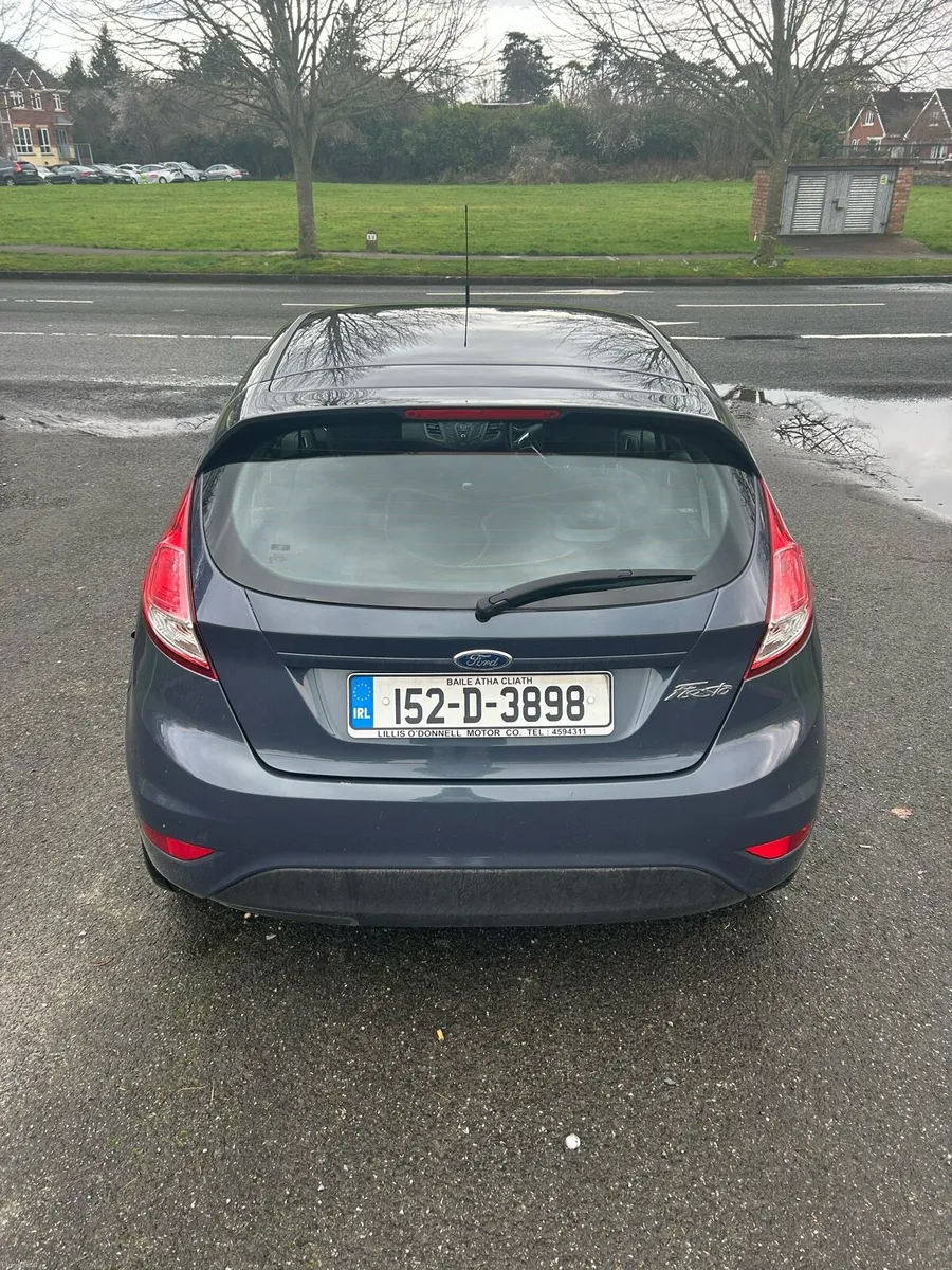 152 Ford FIESTA MCA ZETEC 1.25L Petrol 5DR - Image 4