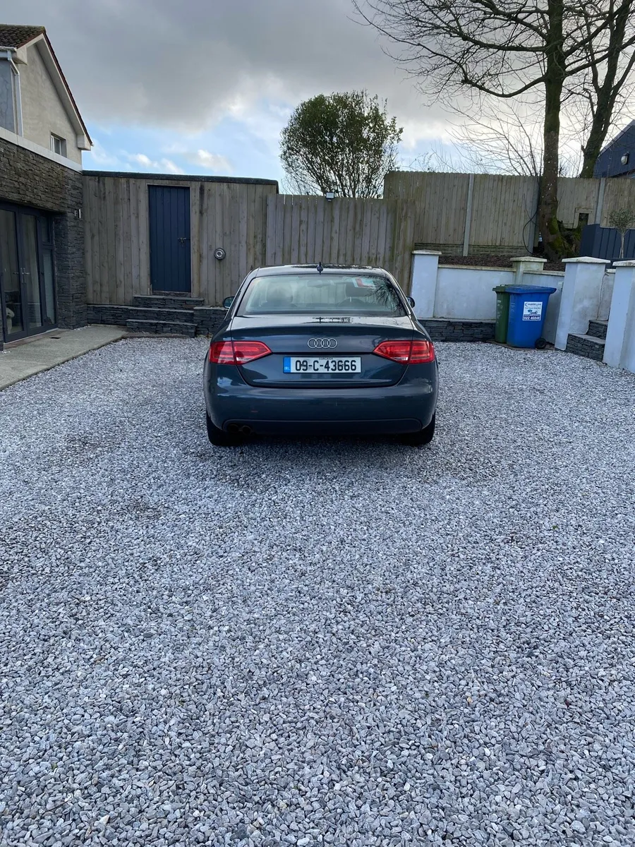 2009 Audi A4 2.0Tdi, Automatic - Image 3