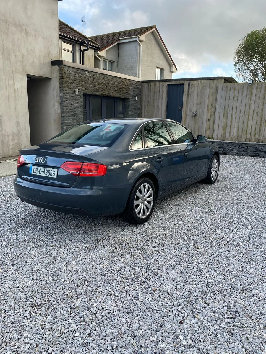2009 Audi A4 2.0Tdi, Automatic - Image 4