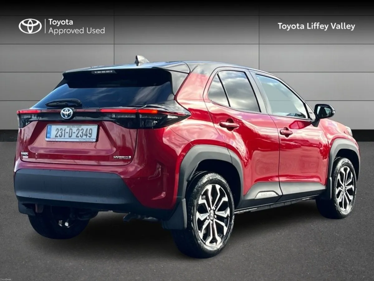 Toyota Yaris Cross YARIS CROSS LUNA SPORT - Image 2