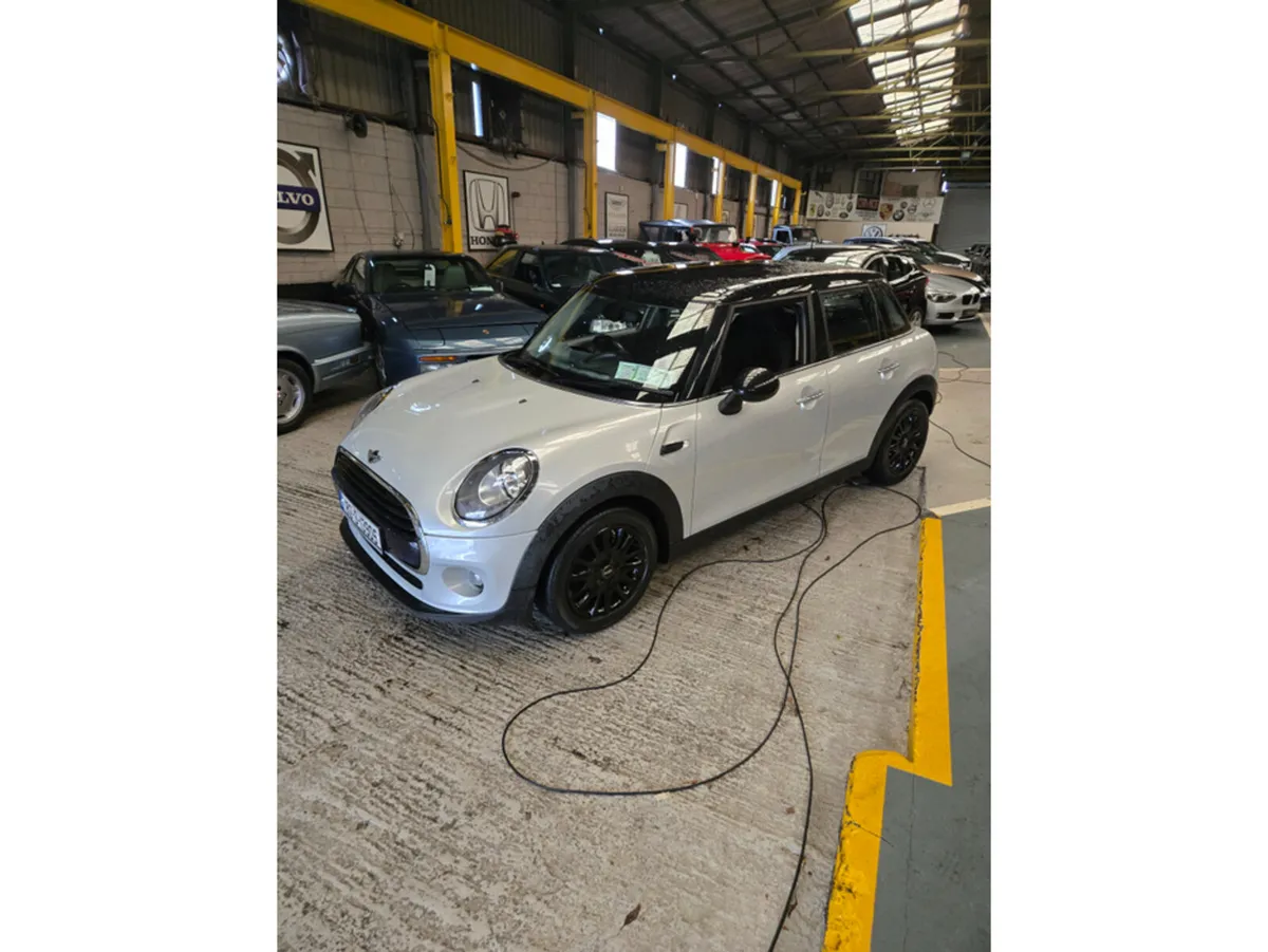Mini Cooper XS52 4DR COOPER// STUNNING CAR IRSIH C - Image 1