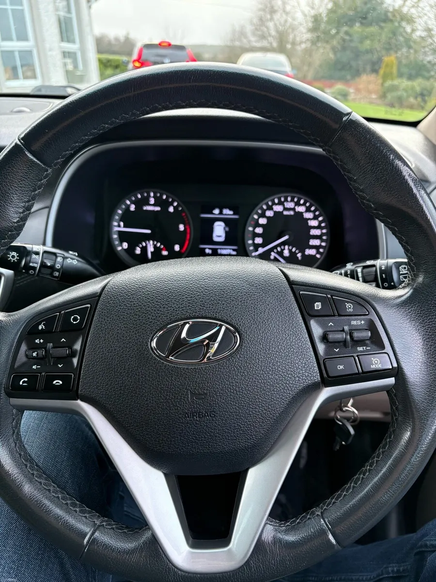 Hyundai Tucson 1.6 Executive - Image 3