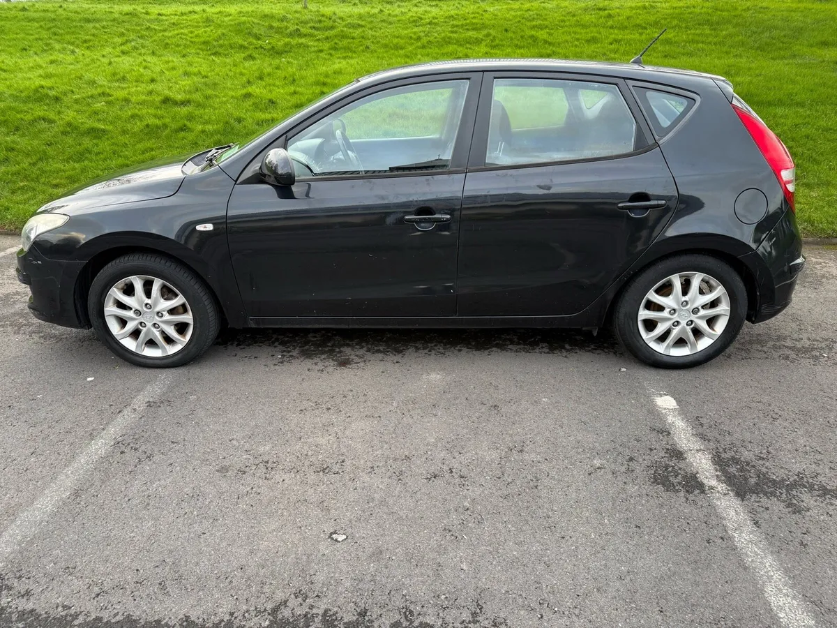 2010 i30 diesel very low mileage 72,000 miles - Image 4