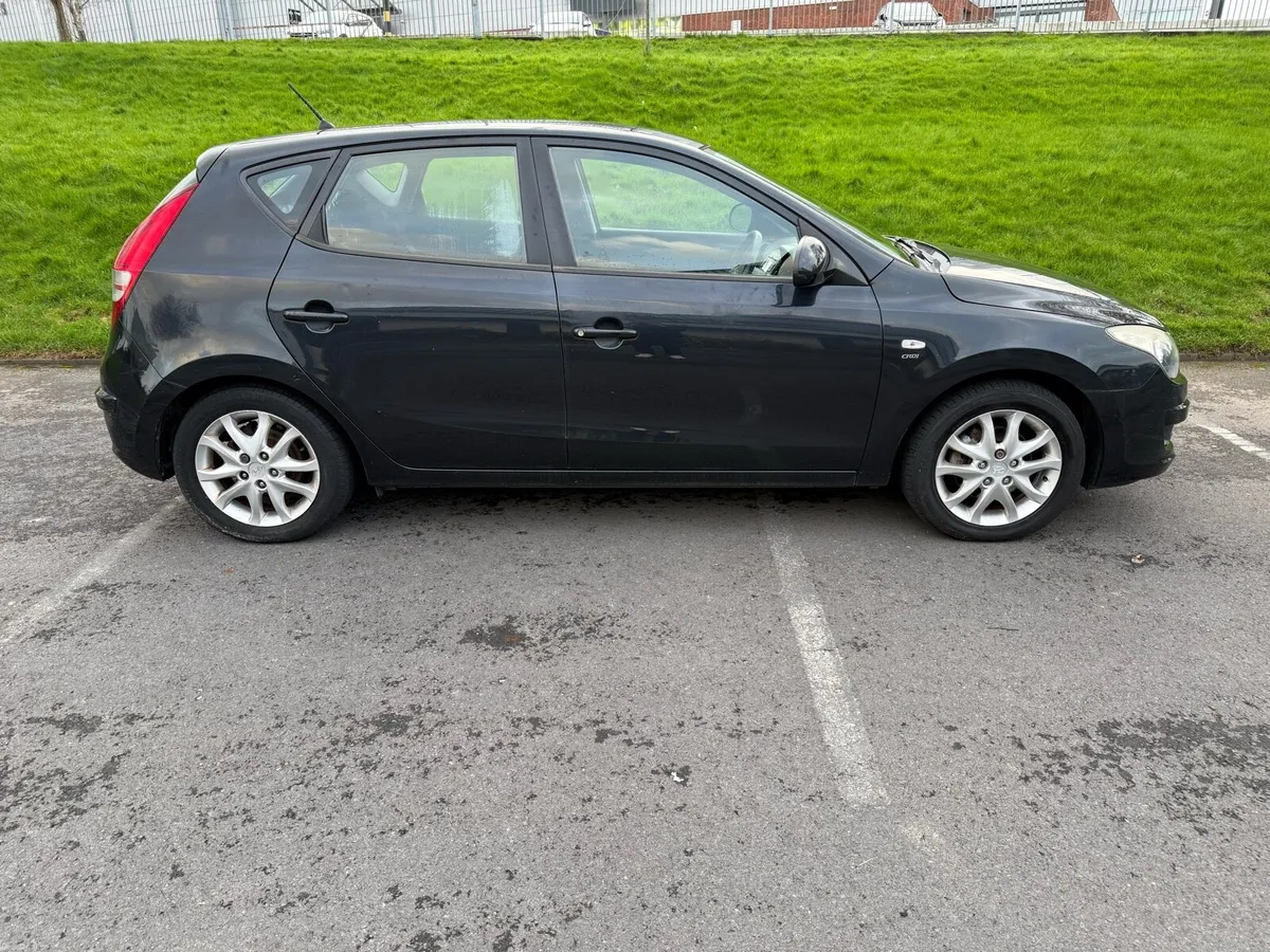 2010 i30 diesel very low mileage 72,000 miles - Image 1