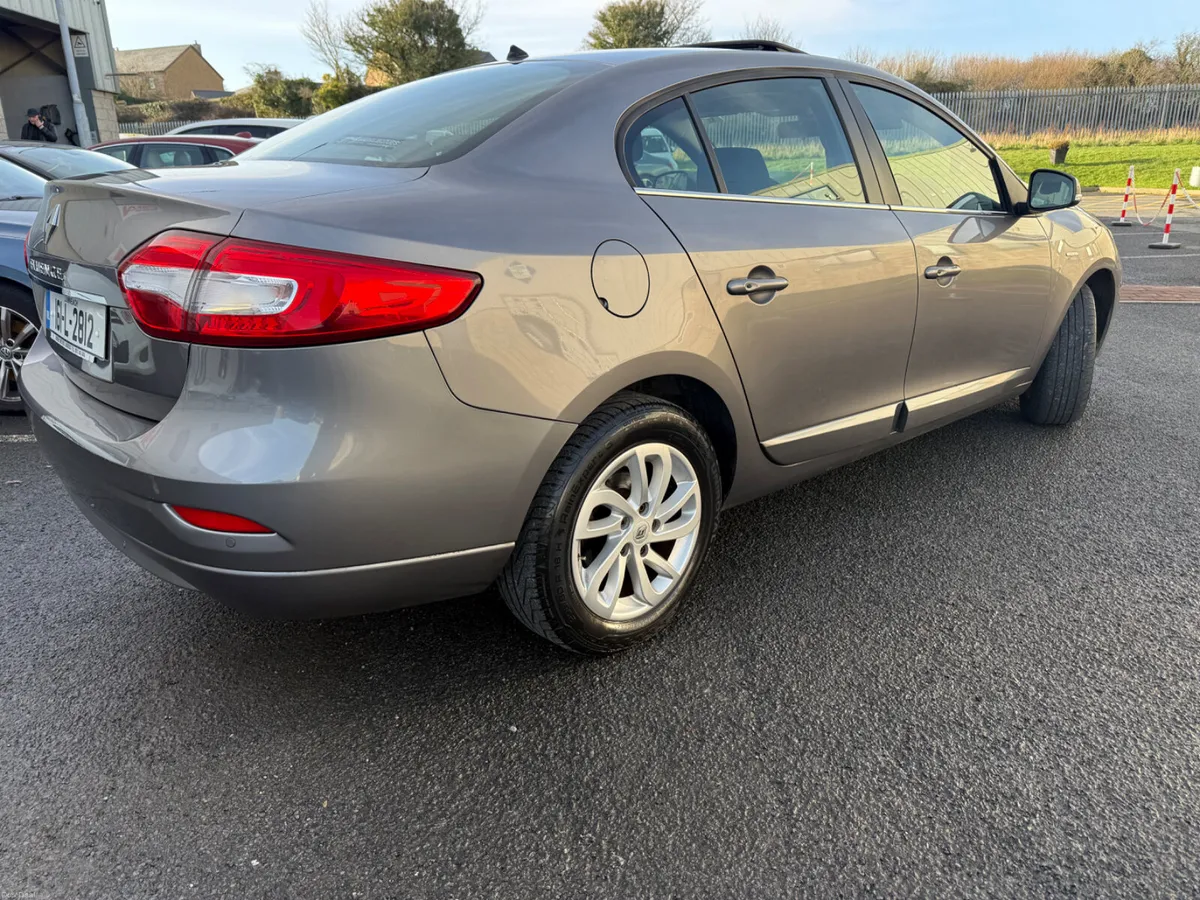 2016 Renault Fluence 1.5 Diesel Limited Edition - Image 3
