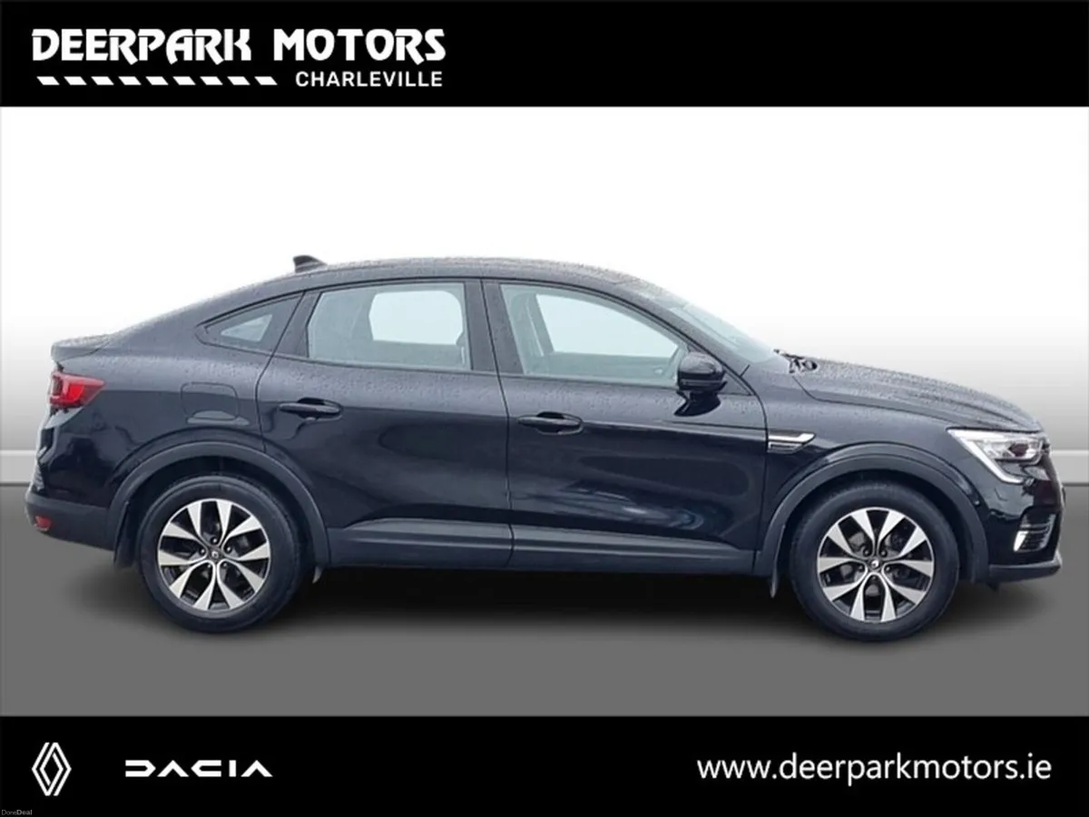 Renault Arkana ICONIC TCE 140 AUTO MILD HYBRID - Image 6