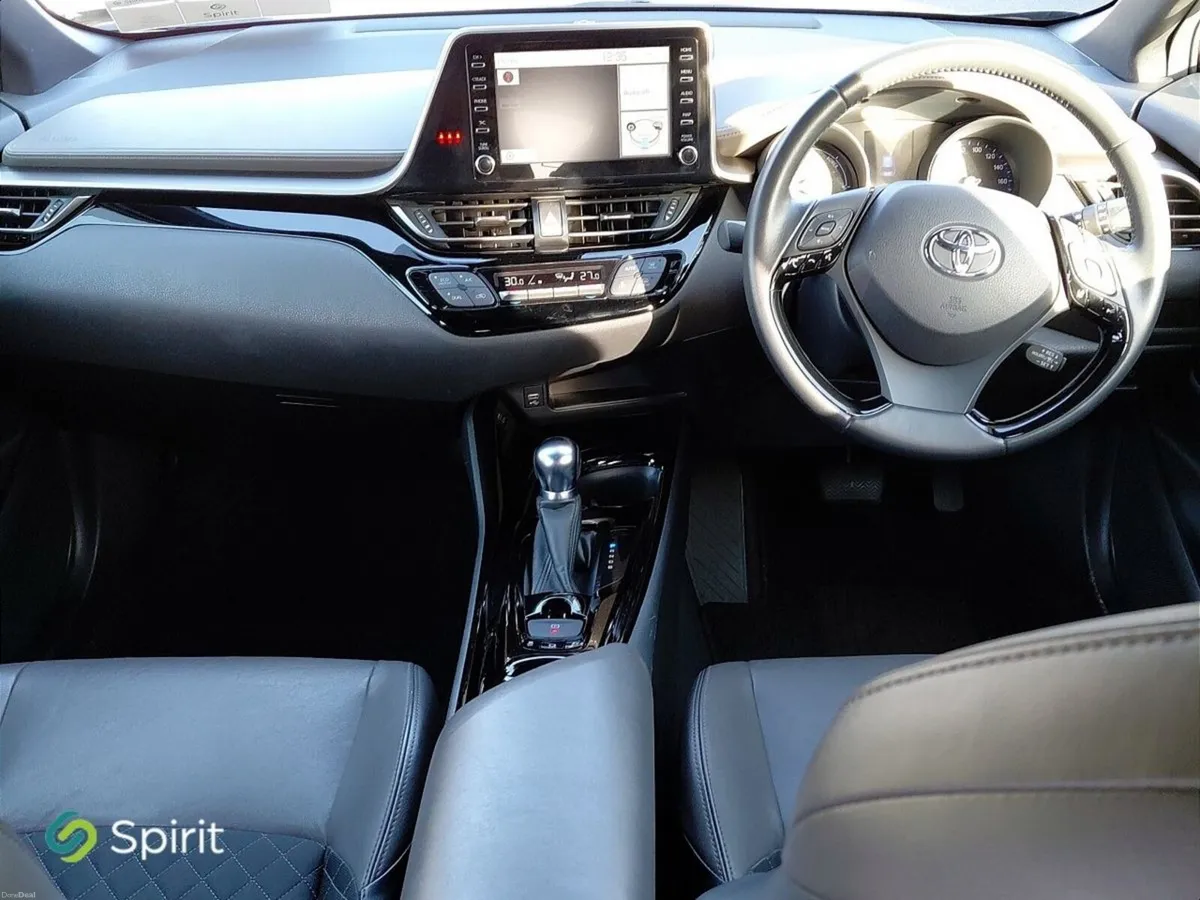 Toyota C-HR 1.8 HYBRID LUNA - Image 4