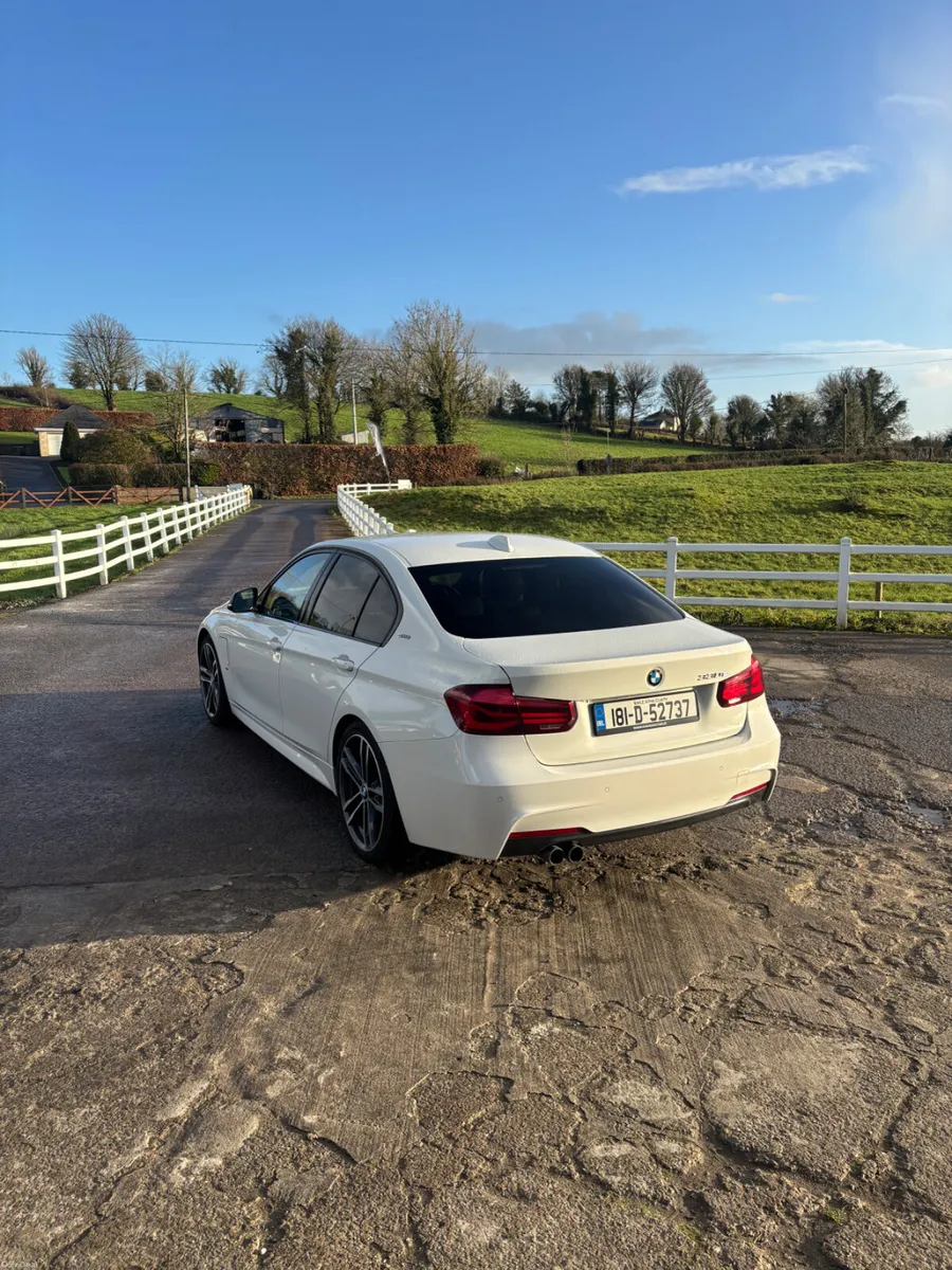 BMW 3-Series 2018 Msport shadow edition - Image 4