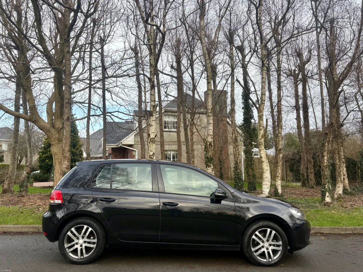 2010 Volkswagen Golf 1.6 tdi automatic - Image 2