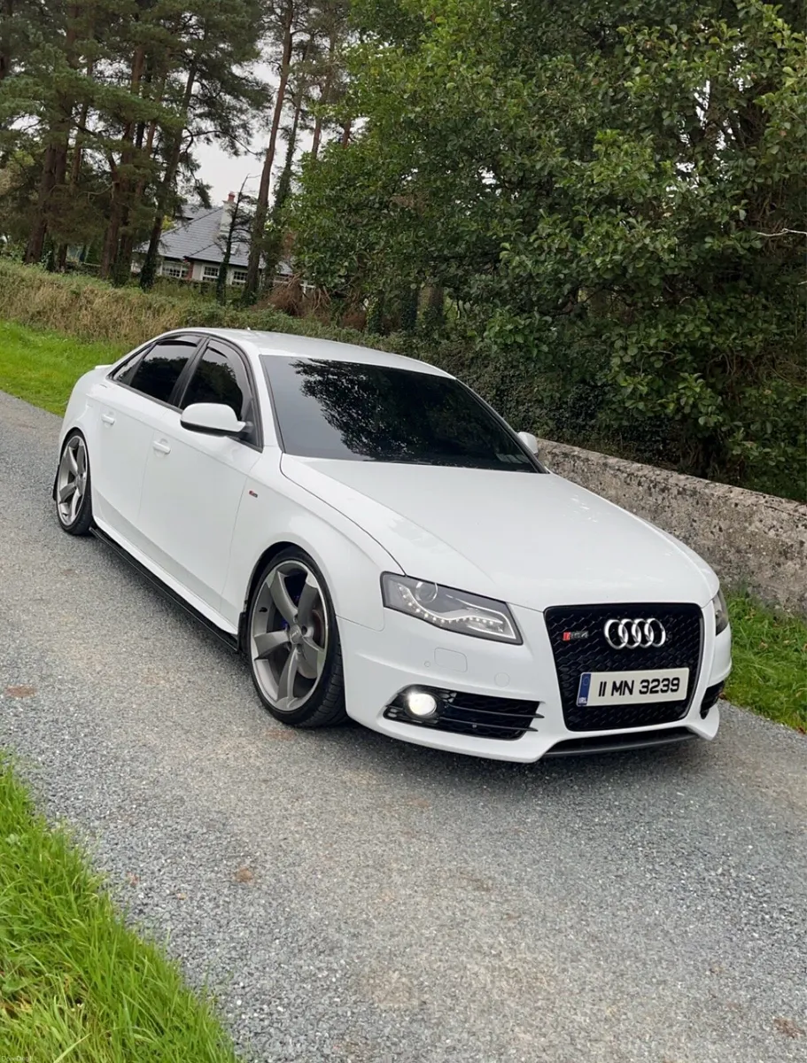 Audi A4 Black Edition - Image 1