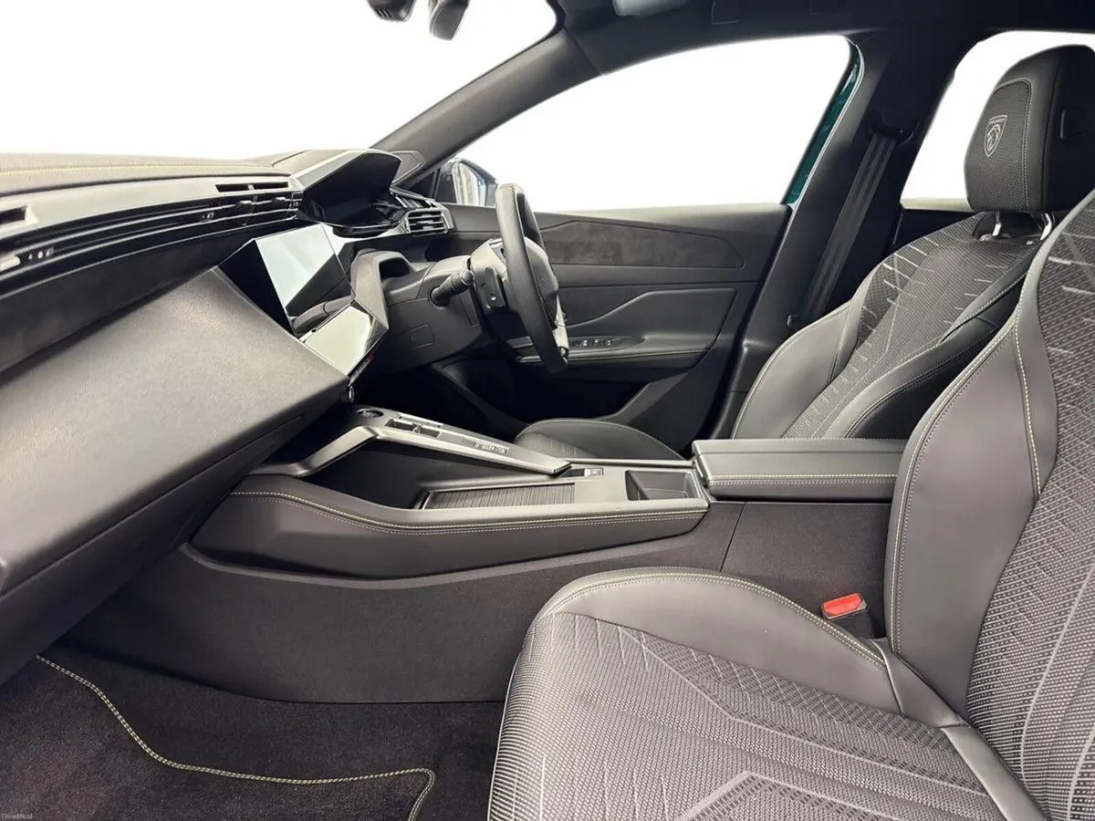 Peugeot 308 1.2 HYBRID GT AUTO *IN STOCK* € PER WE - Image 2