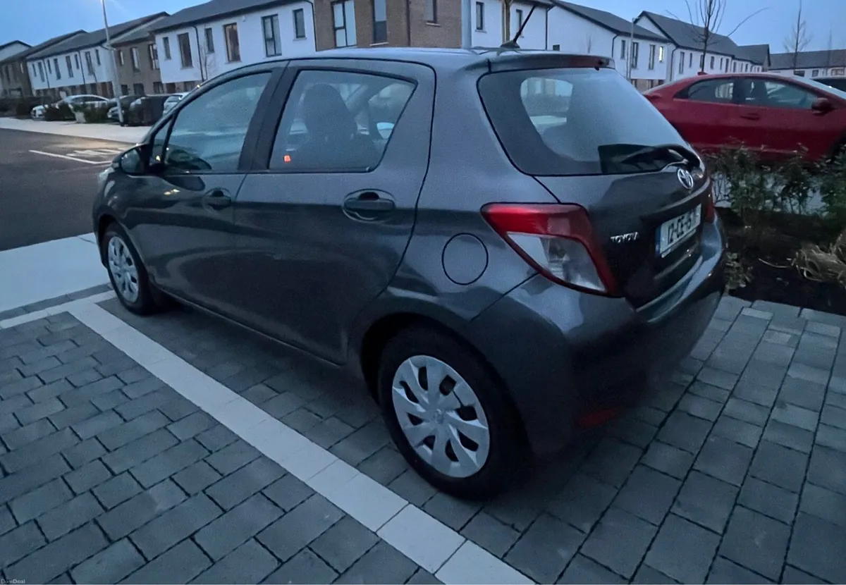 TOYOTA YARIS D4D TERRA - Image 4