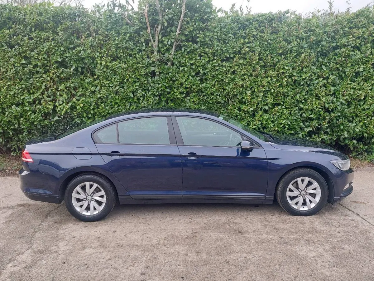 2016 VW PASSAT 1.6TDI TRENDLINE BLUEMOTION - Image 4