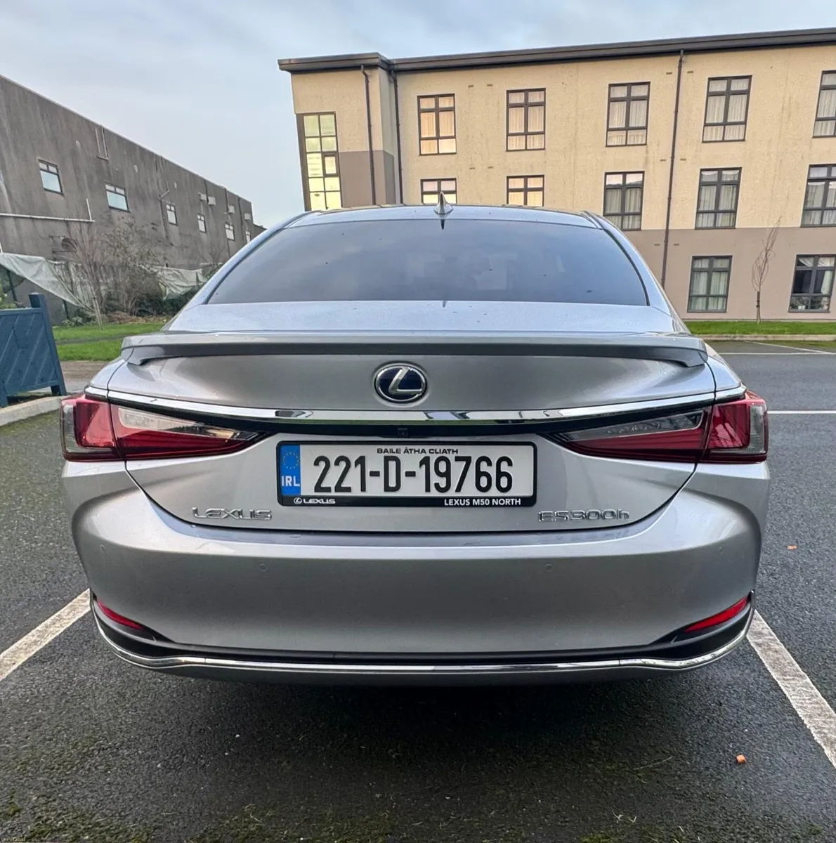 LEXUS ES300 HYBRID TAXI - Image 4