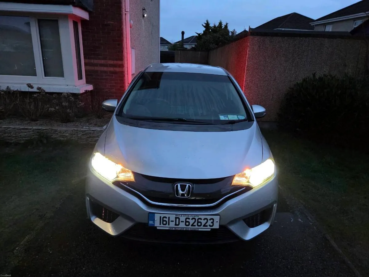 Honda Fit 2016 Automatic - Image 4