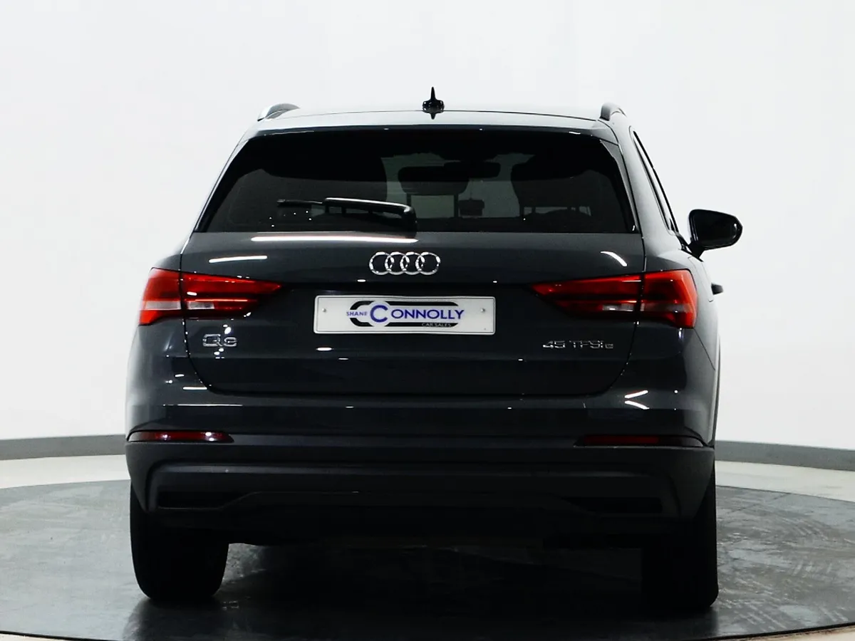 *39* 2022 Audi Q3 1.4tfsi technik - Image 4