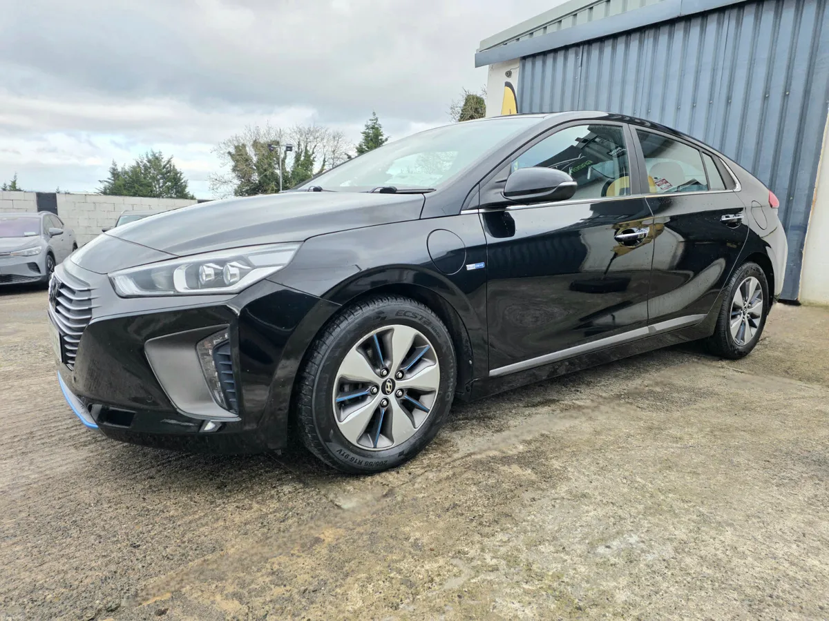 2017 HYUNDAI IONIQ HYBRID*HIGH SPEC*ONLY 39K MILES - Image 3
