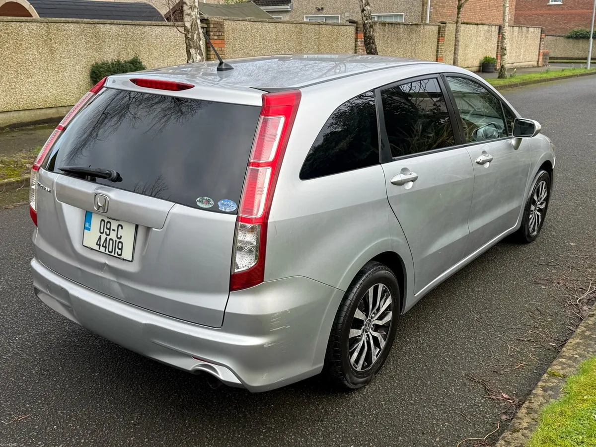 09 Honda Stream Auto 7 seater only 177k kms - Image 4