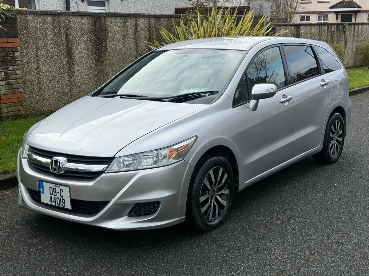 09 Honda Stream Auto 7 seater only 177k kms - Image 1