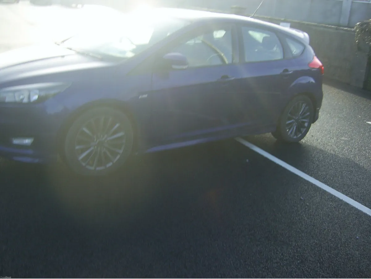 Ford Focus ST-LINE 1.5 TD 120PS 6SPEED 4DR - Image 3