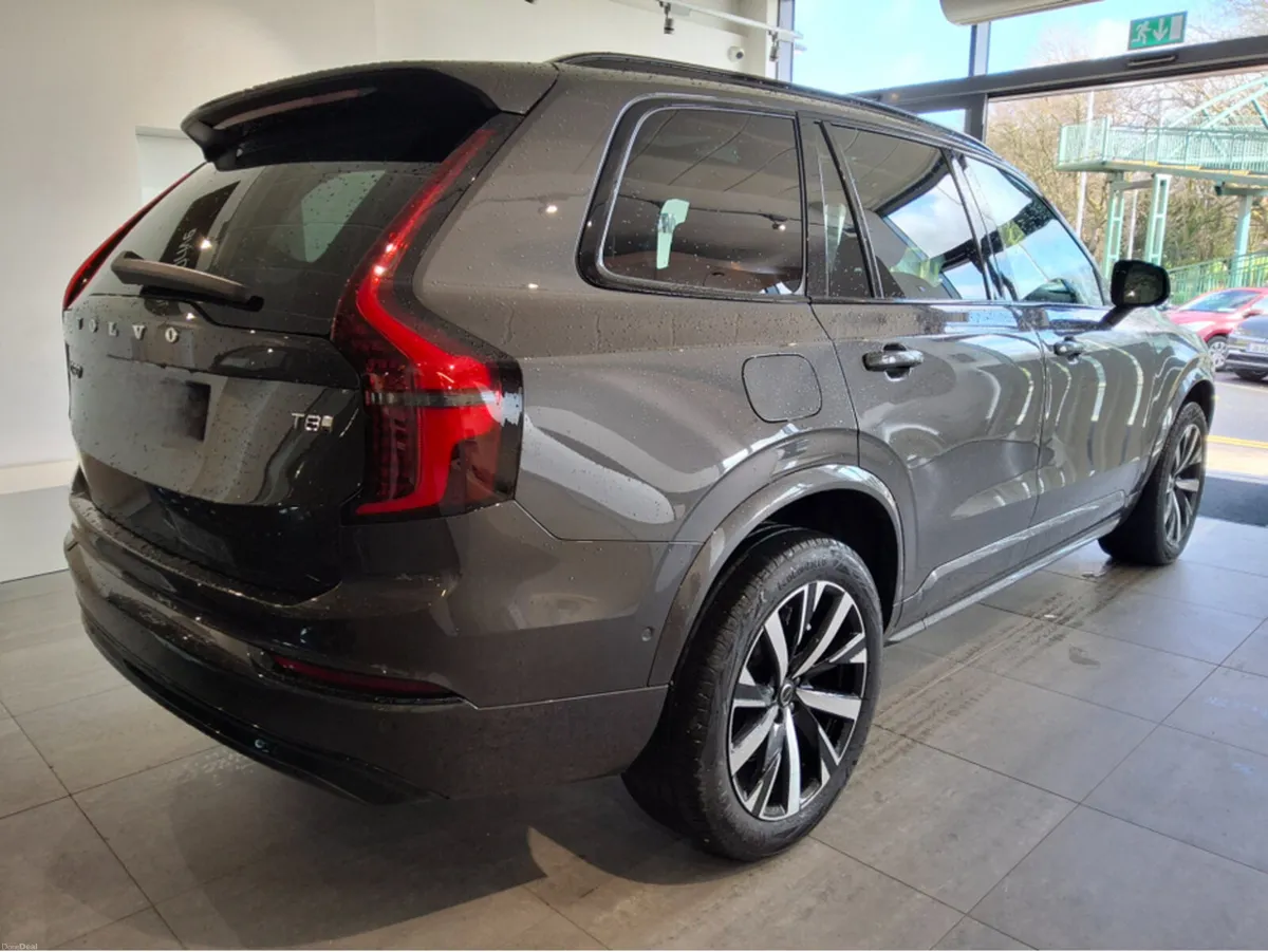 Volvo XC90 T8 PHEV AWD AUTO PLUS - New Model - 7 S - Image 4
