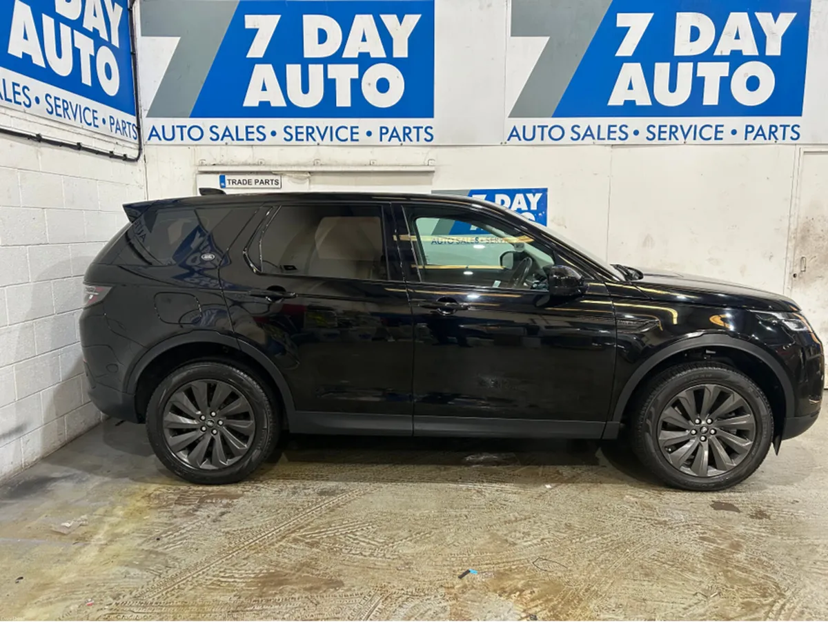 Land Rover Discovery Sport 7 SEATER 2.0 ED4 FWD 5D - Image 3