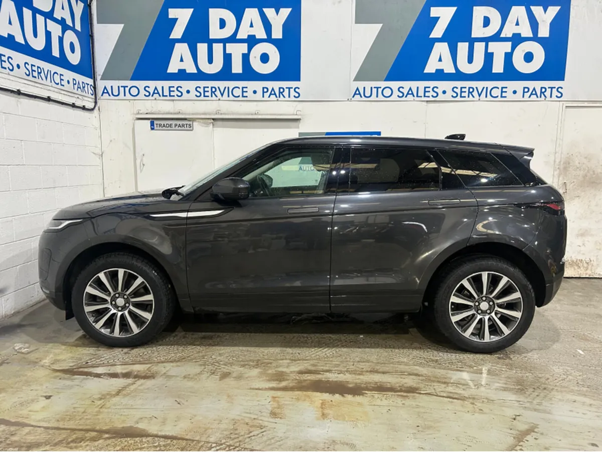 Land Rover Range Rover Evoque EVOQUE AUTO 2.0 D I4 - Image 4