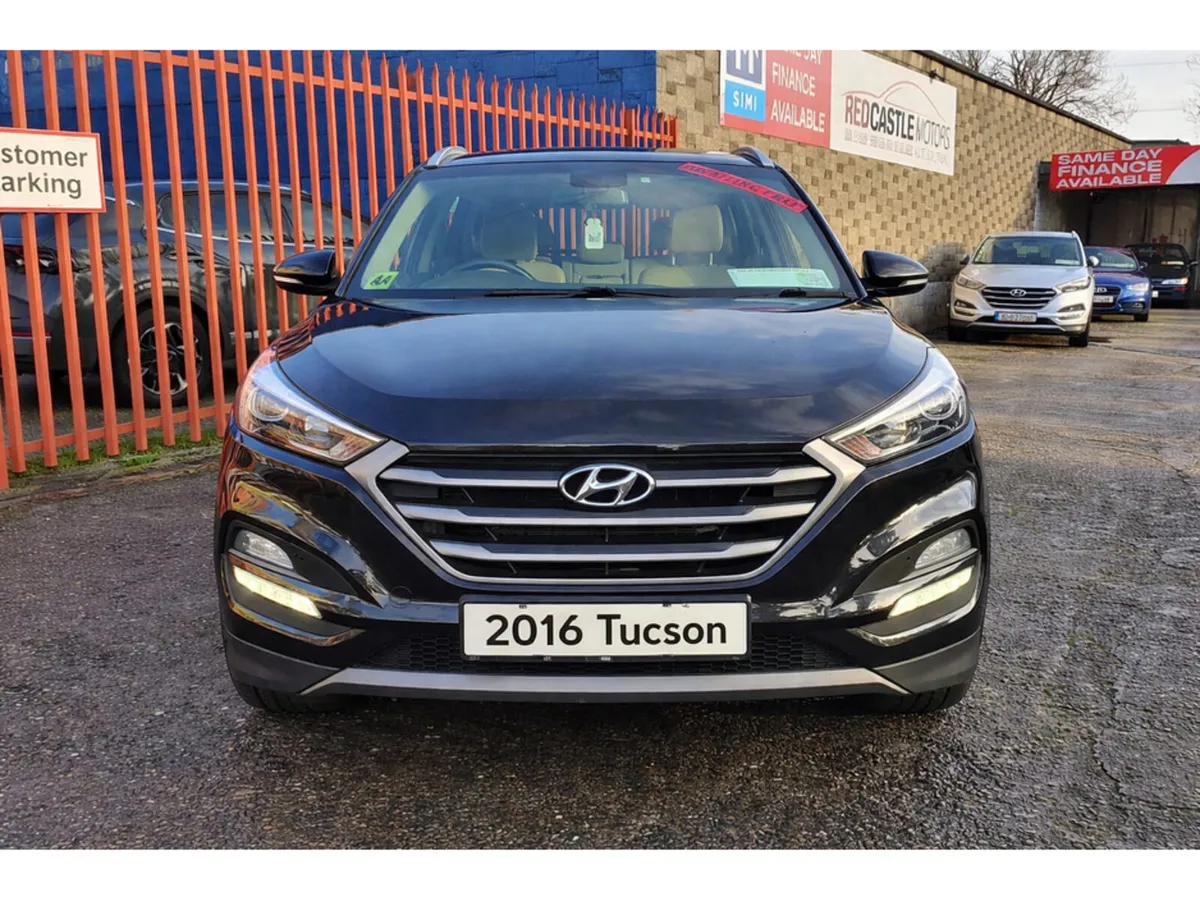 Hyundai Tucson EXECUTIVE 5DR (NCT 08/26) - Image 2