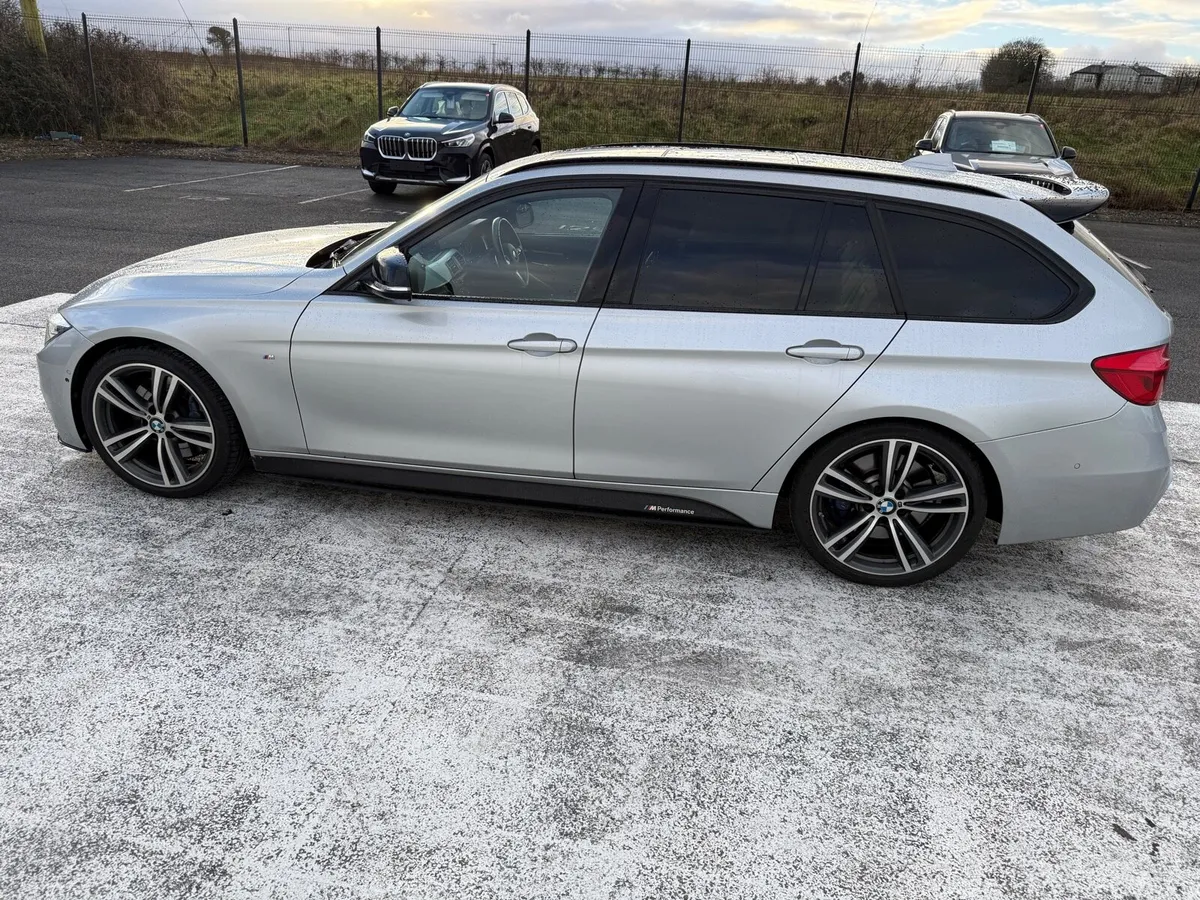 BMW 340i - Image 2