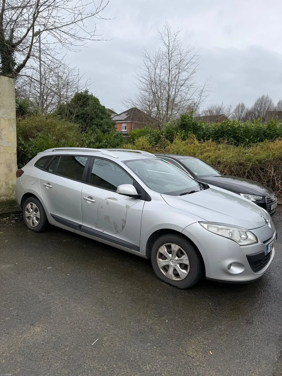 Renault Megane 2011 - Image 1
