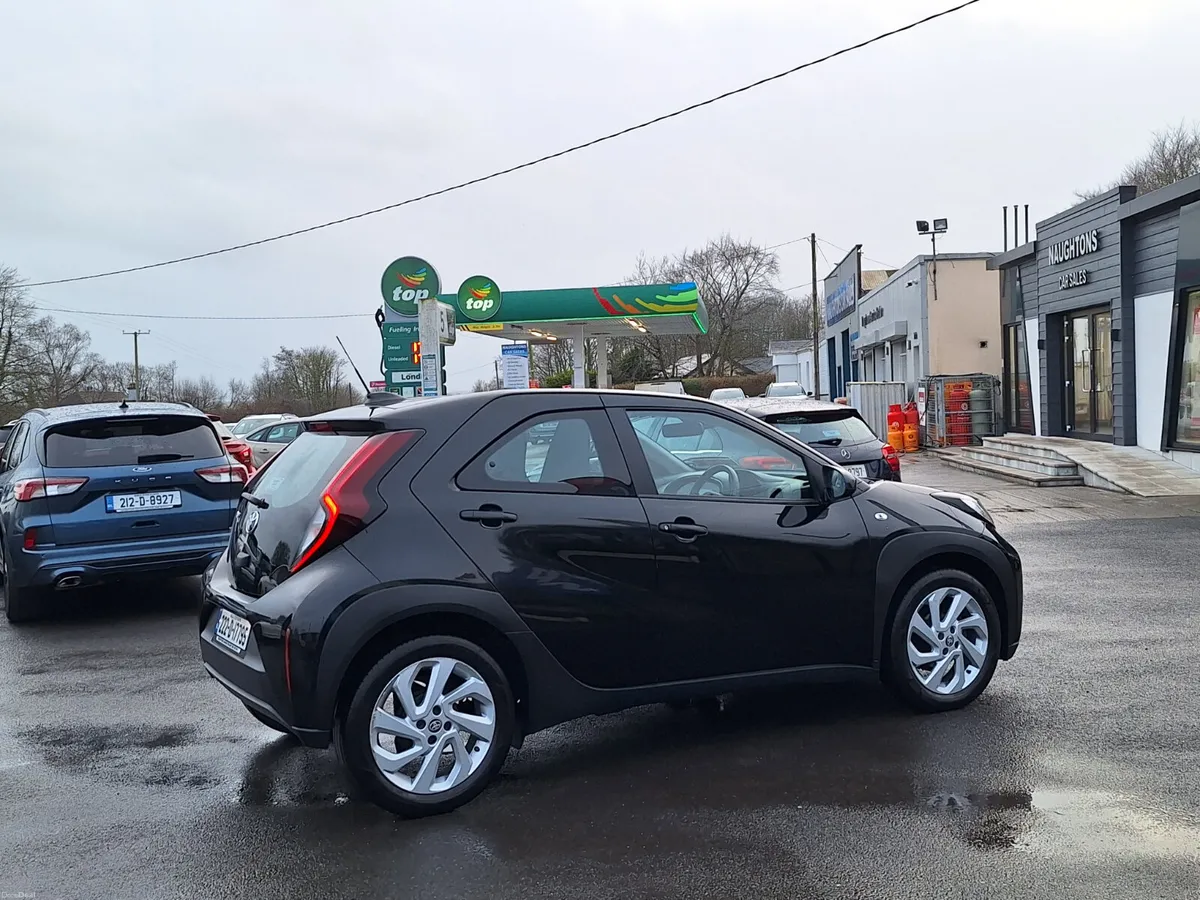 Toyota Aygo X Pulse *High Spec/Reverse Cam/Air Con - Image 3