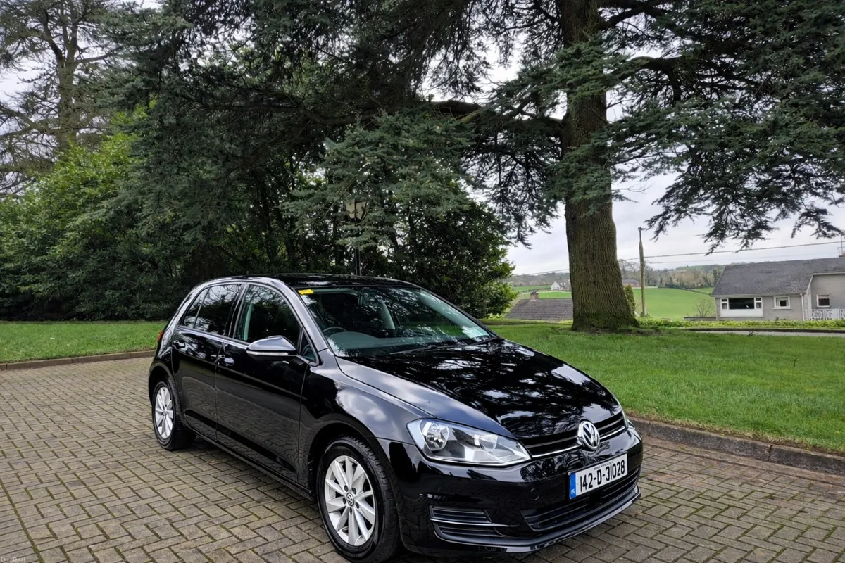 Automatic Volkswagen Golf 1.2 petrol - Image 1