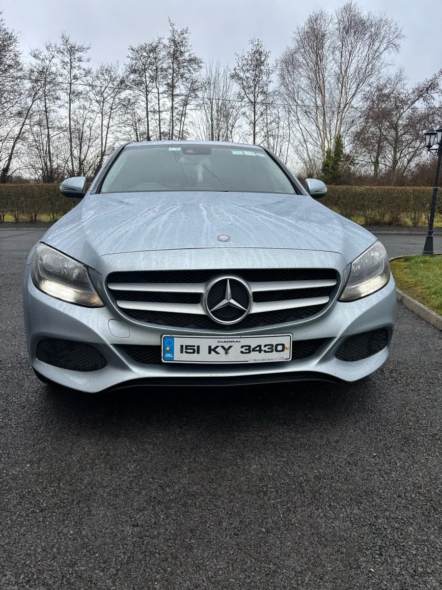 Mercedes Benz C220d / Fully Serviced/ New Battery - Image 2
