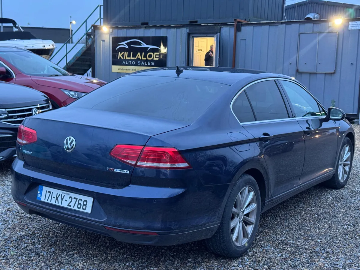 Volkswagen Passat 2017 - Image 4