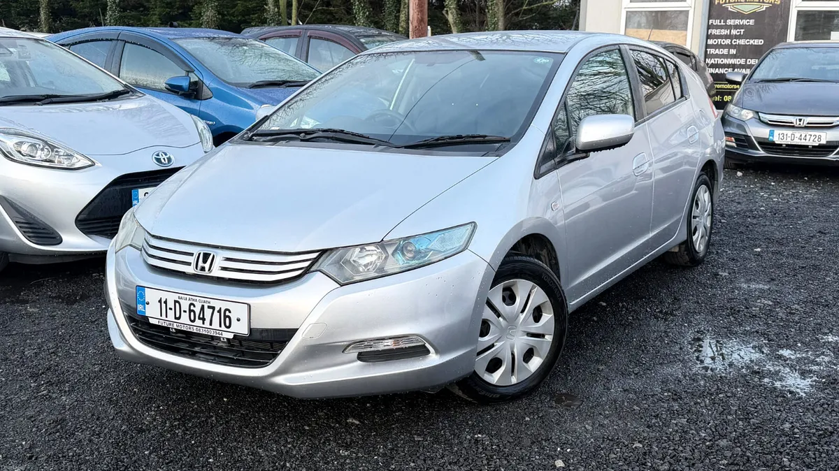Honda Insight 2011 Auto Hybrid Low Mileage - Image 2