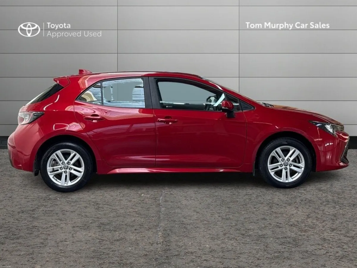 Toyota Corolla HYBRID LUNA H/B - VERY LOW MILEAGE - Image 3