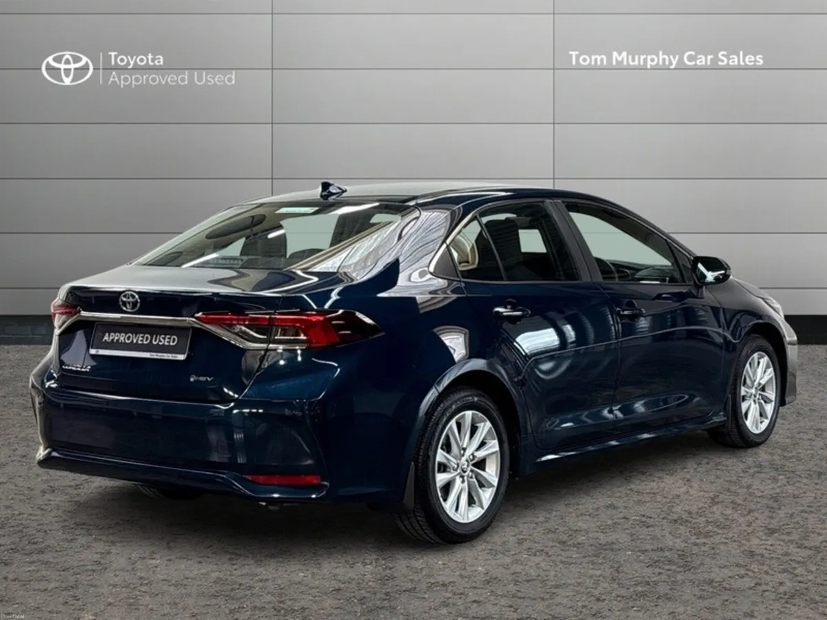 Toyota Corolla ** LUNA SALOON ** 2 YEAR FREE SERVI - Image 2