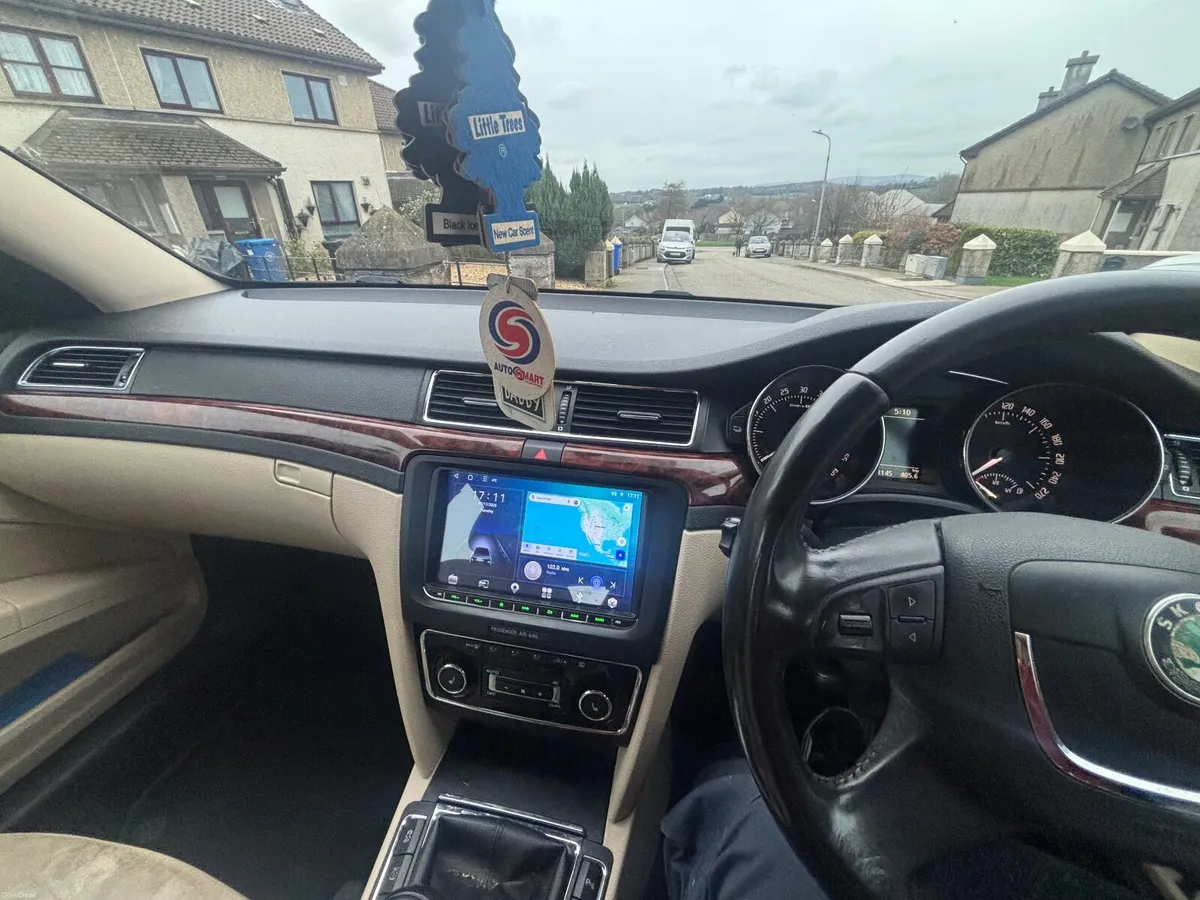 Skoda Superb 2012 - Image 4