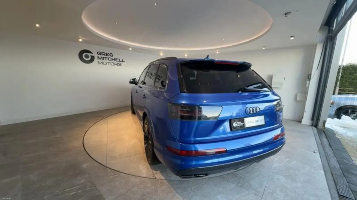 Audi Q7 SQ7 Quattro 5dr Tip Auto - Image 3
