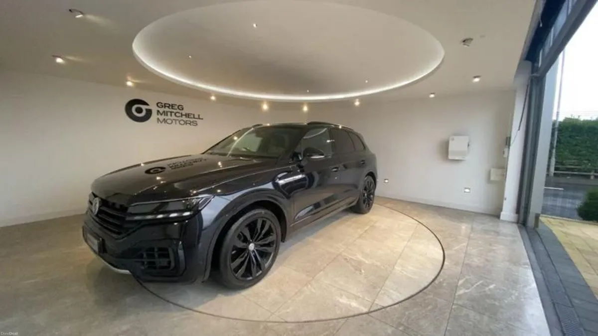 Volkswagen Touareg 3.0 V6 TDI 4Motion Black Editio - Image 3