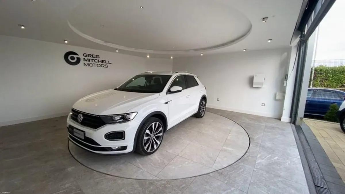 Volkswagen T-Roc 1.6 TDI R-Line 5dr - Image 3