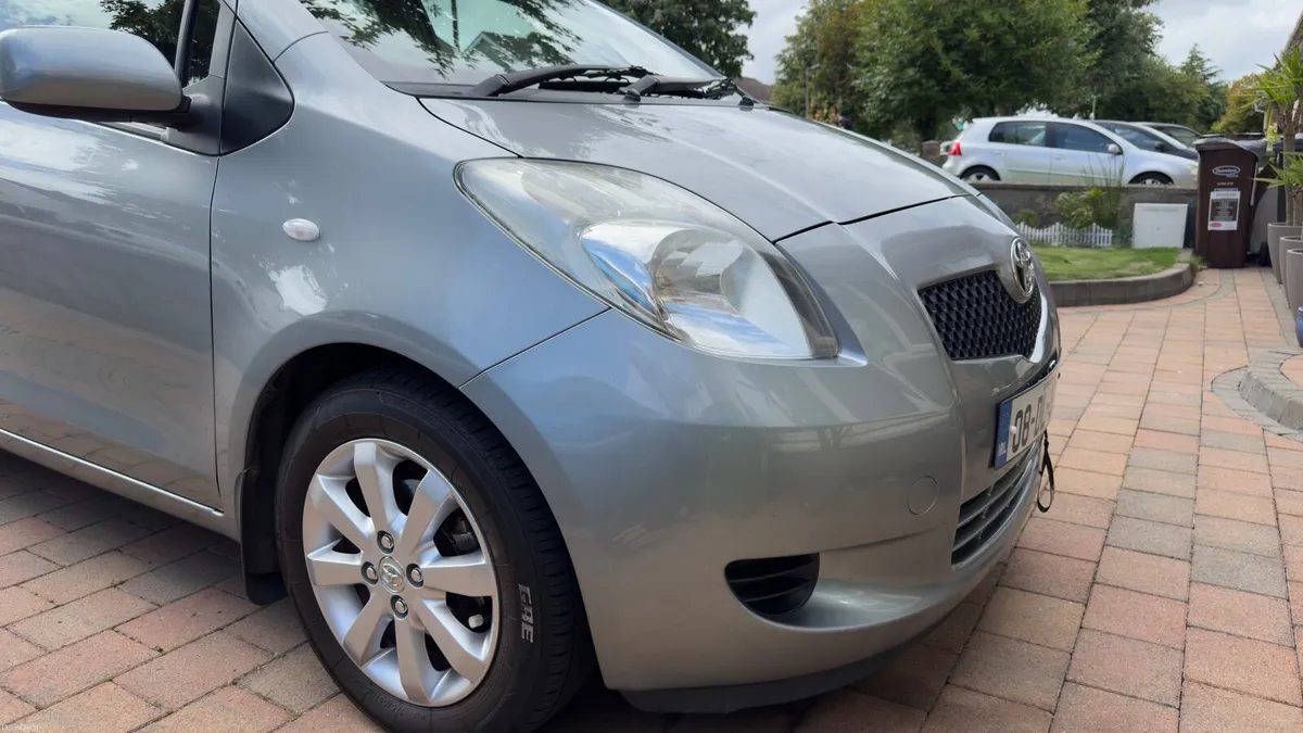Toyota Yaris 2008 1.0 - Image 2